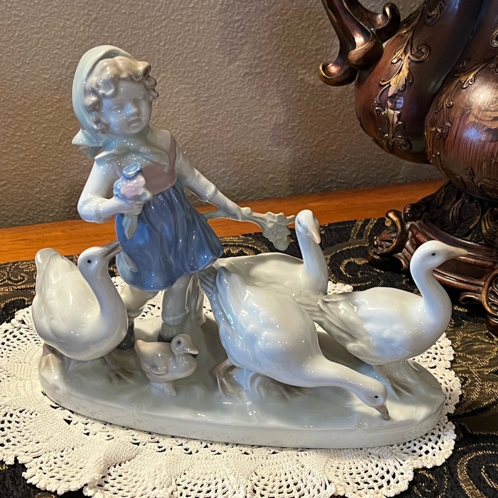 Gräfenthal German Porcelain Girl with Geese